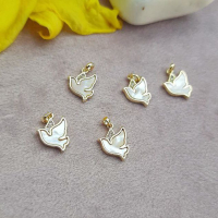 Кулон Моя голубка, 18К, 10х17 мм., колір - золото G02