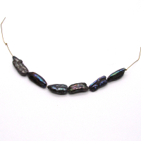 Жемчуг натуральный барочный кеши, чорный, 16-22 х 6-9 мм., нить 10 см. Жемчуг натуральный барочный кеши, чорный, 16-22 х 6-9 мм., нить 10 см.