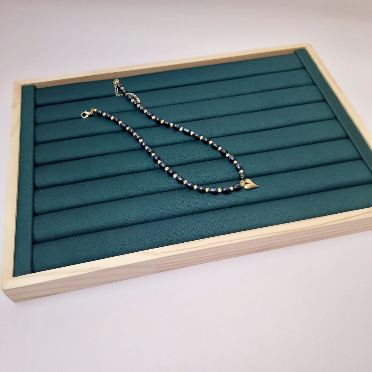 Органайзер для ювелірних прикрас, зелений, валики, 35х24х3 см.